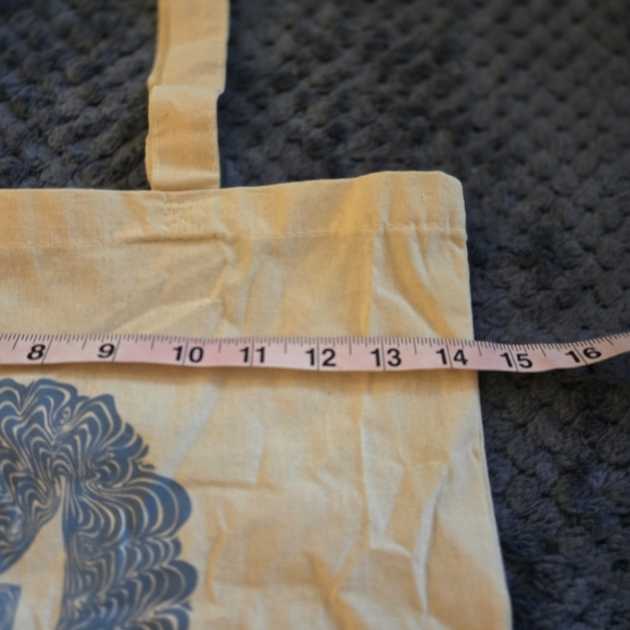 Vuori x Kelsey Brookes Tan Tote Bag - Picture 3 of 4
